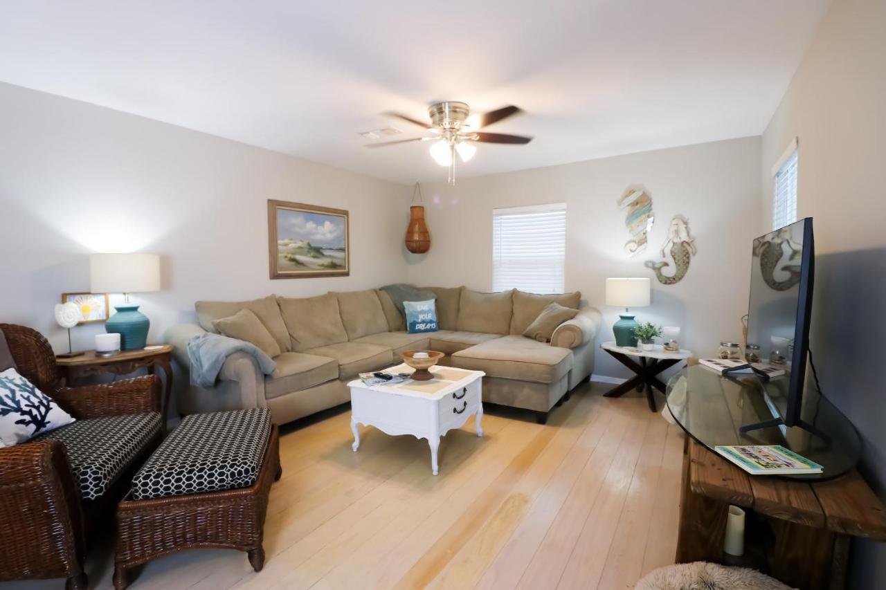 Sunny Daze Walk To Beach 2 Decks Pet Friendly Has A Mini Bar Galveston Exterior foto